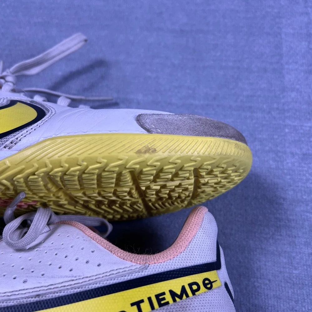 Nike Tiempo Legend 9 Academy Indoor Soccer Shoes Kids 5Y Grey Yellow DA1329-002